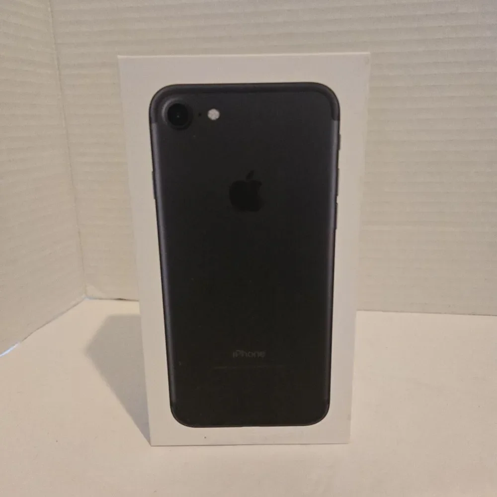 Apple iPhone 7 Black‎ 32GB Box Only (Phone NOT included)